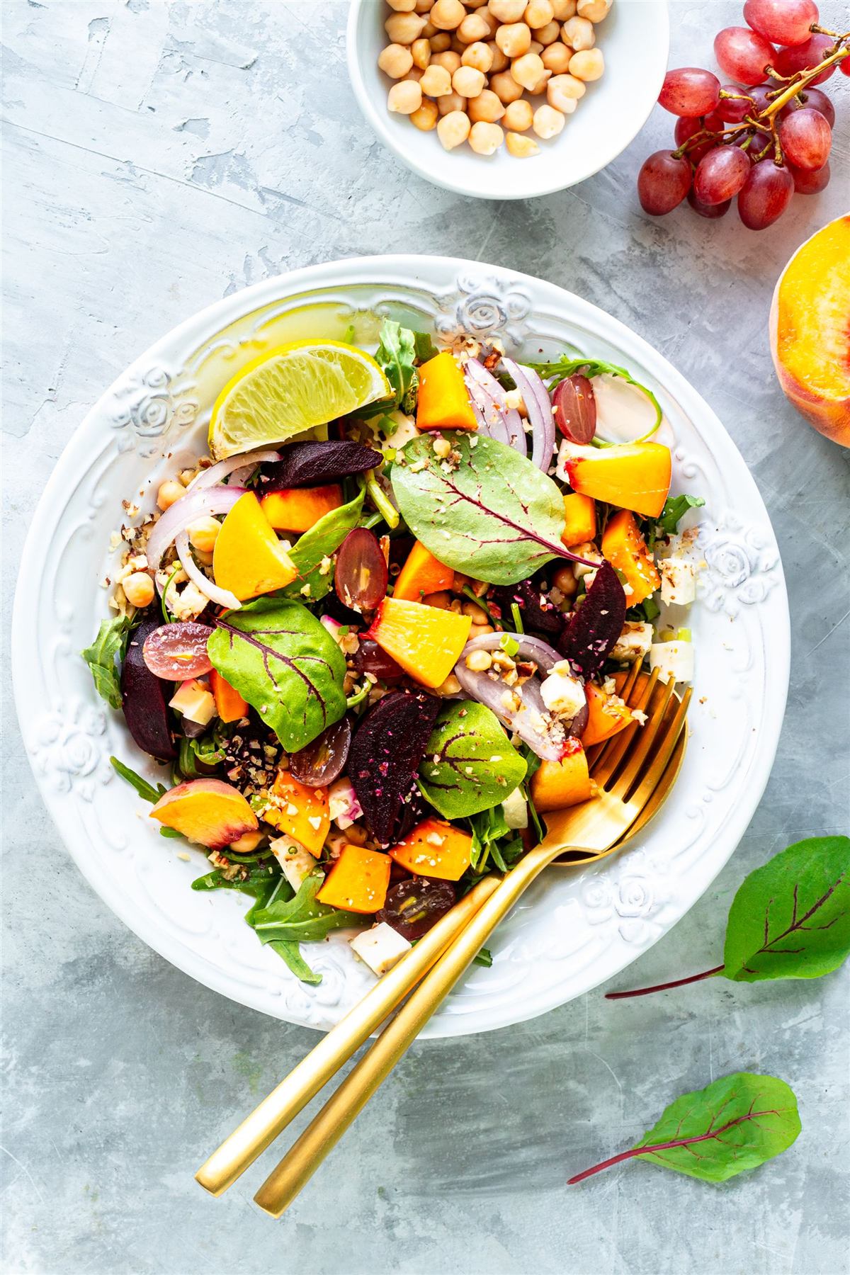 A bowl of fresh vegetable salad